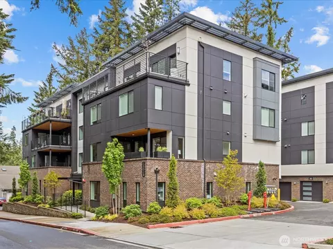 15528 NE 15th Pl #201, Bellevue, WA 98007