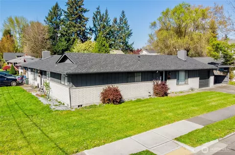 731 7th Ave NW, Puyallup, WA 98371
