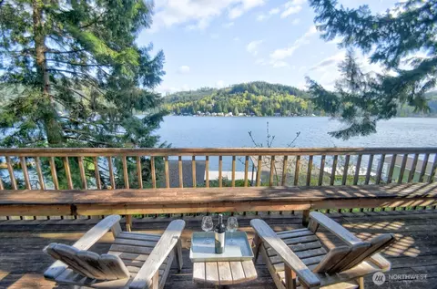 2225 Summit Lake Shore Rd NW, Olympia, WA 98502