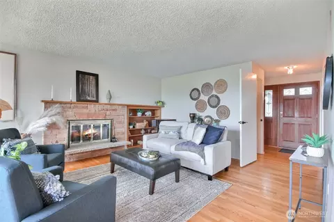 548 6th Ave S, Edmonds, WA 98020 photo 9