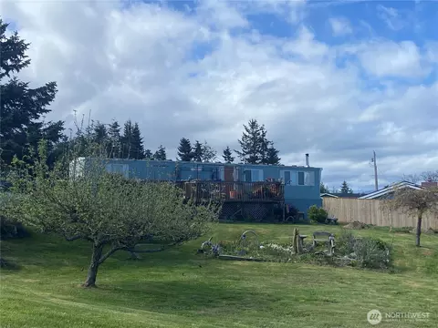 90 Spruce Dr, Port Townsend, WA 98368