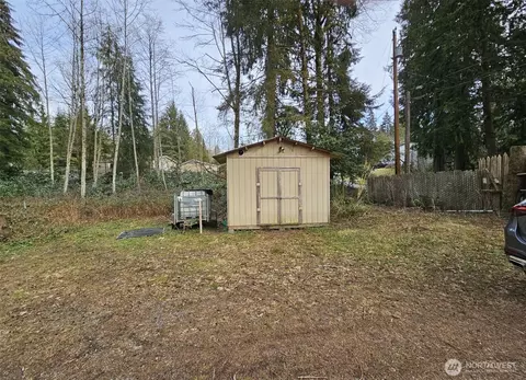 23121 N River Dr, Granite Falls, WA 98252