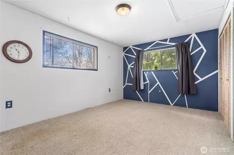 Bedroom - 1844 E Pole Rd, Everson, WA 98247 photo 3 of 4