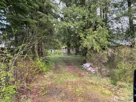 8348 Holly Ln, Maple Falls, WA 98266