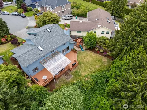 View/Area - 10831 40th Ave SE, Everett, WA 98208 photo 1 of 4