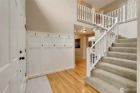 Entry Way - 10831 40th Ave SE, Everett, WA 98208 photo 1 of 3