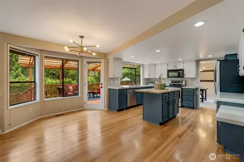 Kitchen - 10831 40th Ave SE, Everett, WA 98208 photo 1 of 5