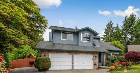 Exterior - 10831 40th Ave SE, Everett, WA 98208 photo 7 of 9