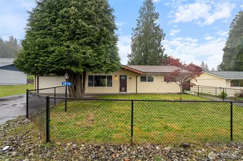 3876 NE Pinecone Dr, Bremerton, WA 98310