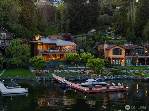 484 Overlake Dr E, Medina, WA 98039