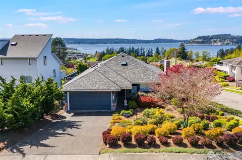 1402 S Sunset Dr, Tacoma, WA 98465