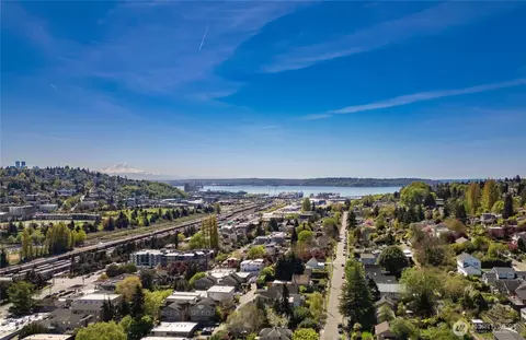 3439 22nd Ave W #B, Seattle, WA 98199