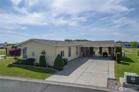 1701 E Burr Ave #12, Moses Lake, WA 98837