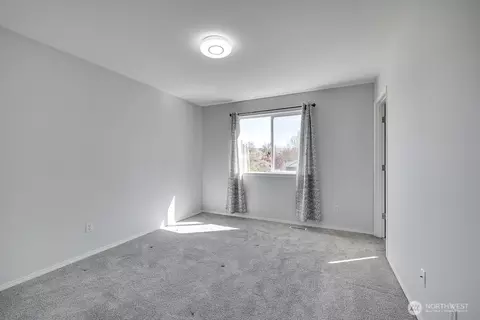 Bedroom - 312 Powell St, Monroe, WA 98272 photo 5 of 11