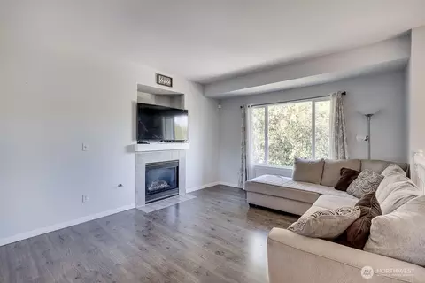 Living - 312 Powell St, Monroe, WA 98272 photo 1 of 1