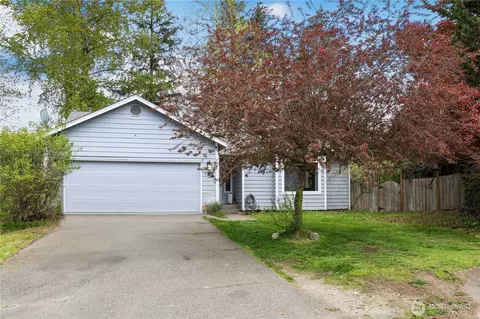 101 Eagle Glen Ct, Eatonville, WA 98328