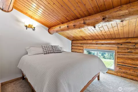 Bedroom - 15306 233rd Ave E, Orting, WA 98360 photo 5 of 5