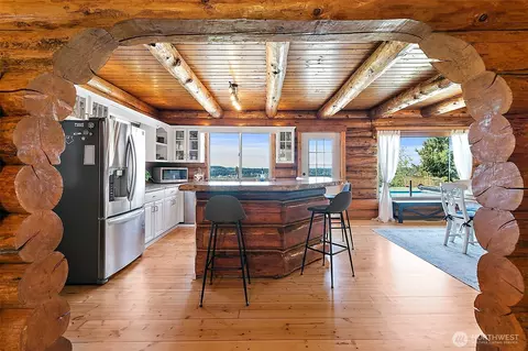 Kitchen - 15306 233rd Ave E, Orting, WA 98360 photo 5 of 5
