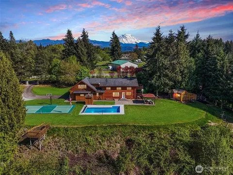 15306 233rd Ave E, Orting, WA 98360