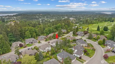 7720 142nd Way SE, Newcastle, WA 98059