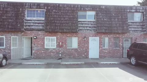 1724 112th St SE #3, Everett, WA 98208