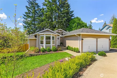 9707 Clipper Pl NW, Silverdale, WA 98383
