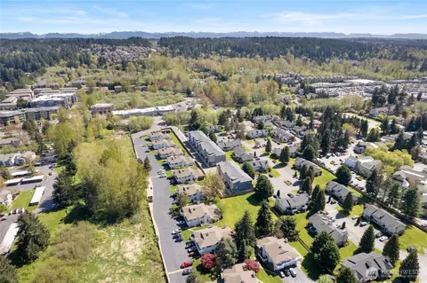 View/Area - 1612 201st Pl SE #8A, Bothell, WA 98012 photo 2 of 3