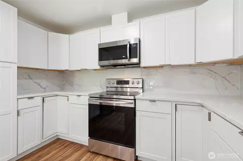 Kitchen - 1612 201st Pl SE #8A, Bothell, WA 98012 photo 2 of 5