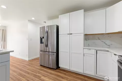 Kitchen - 1612 201st Pl SE #8A, Bothell, WA 98012 photo 4 of 5