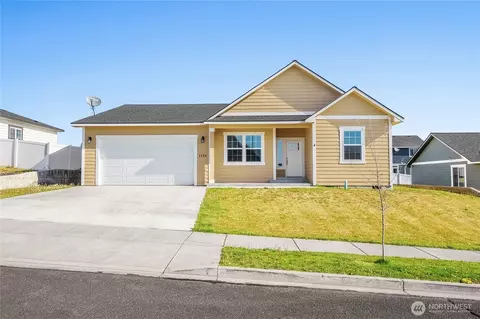 1514 W Bonneville St, Moses Lake, WA 98837