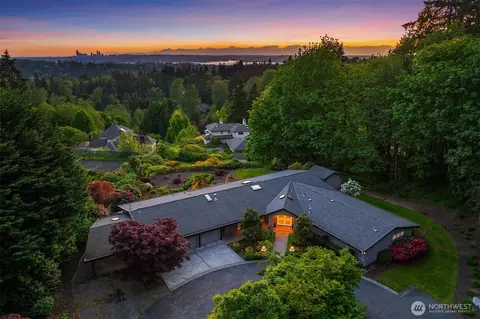 3901 122nd Ave NE, Bellevue, WA 98005