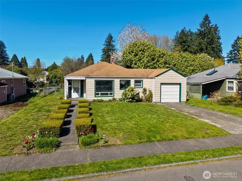 3209 Pear St SE, Olympia, WA 98501