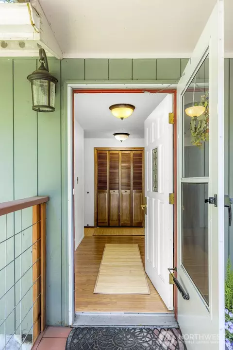Entry Way - 131 E Vine Maple Ln, Union, WA 98592 photo 1 of 2