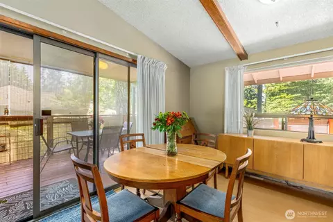 Dining - 131 E Vine Maple Ln, Union, WA 98592 photo 1 of 1