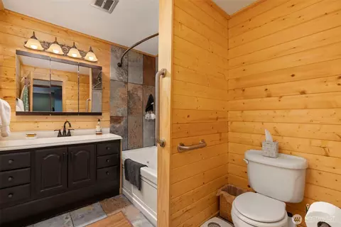 Bath - 131 E Vine Maple Ln, Union, WA 98592 photo 2 of 2