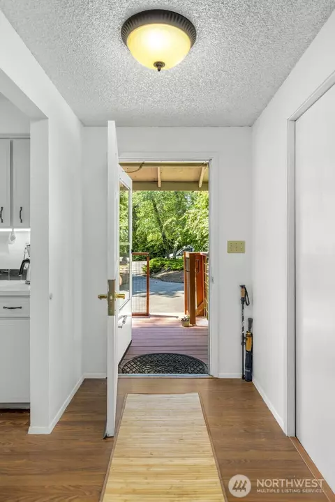 Entry Way - 131 E Vine Maple Ln, Union, WA 98592 photo 2 of 2