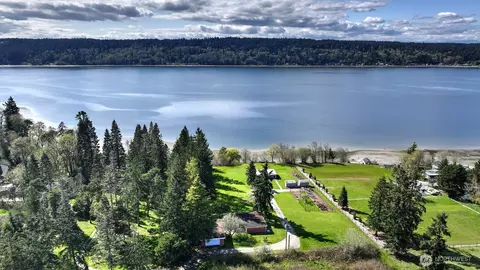 10104 SW 262nd Pl, Vashon, WA 98070