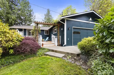 2085 NW Swanlund St, Poulsbo, WA 98370