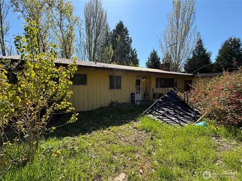 7604 52nd Ave W, Lakewood, WA 98499