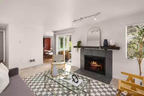 700 Front St S #E101, Issaquah, WA 98027