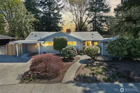 909 N Villard St, Tacoma, WA 98406