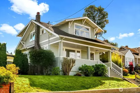 3719 SW Grayson St, Seattle, WA 98126