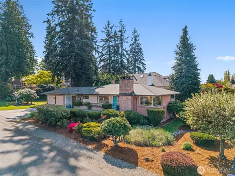 12046 6th Ave NW, Seattle, WA 98177