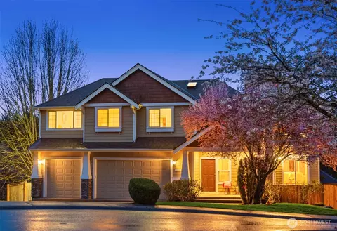 9986 185th Ct NE, Redmond, WA 98052