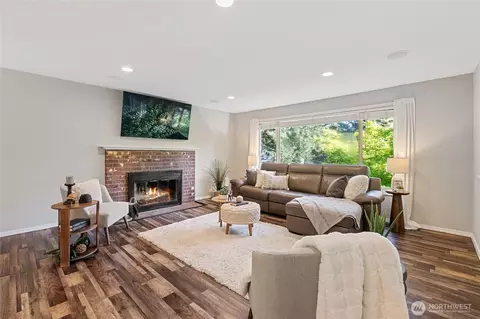 811 Grimes Rd, Bothell, WA 98012 photo 14