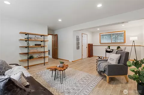 811 Grimes Rd, Bothell, WA 98012 photo 26