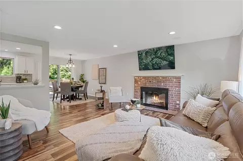 811 Grimes Rd, Bothell, WA 98012 photo 13