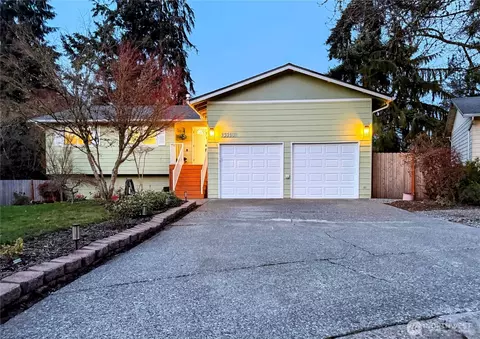 13919 Silver Firs Dr, Everett, WA 98208