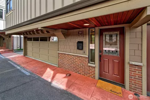 930 2nd Ave W, Seattle, WA 98119