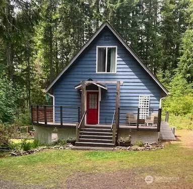 510 N Dow Mountain Dr, Hoodsport, WA 98548